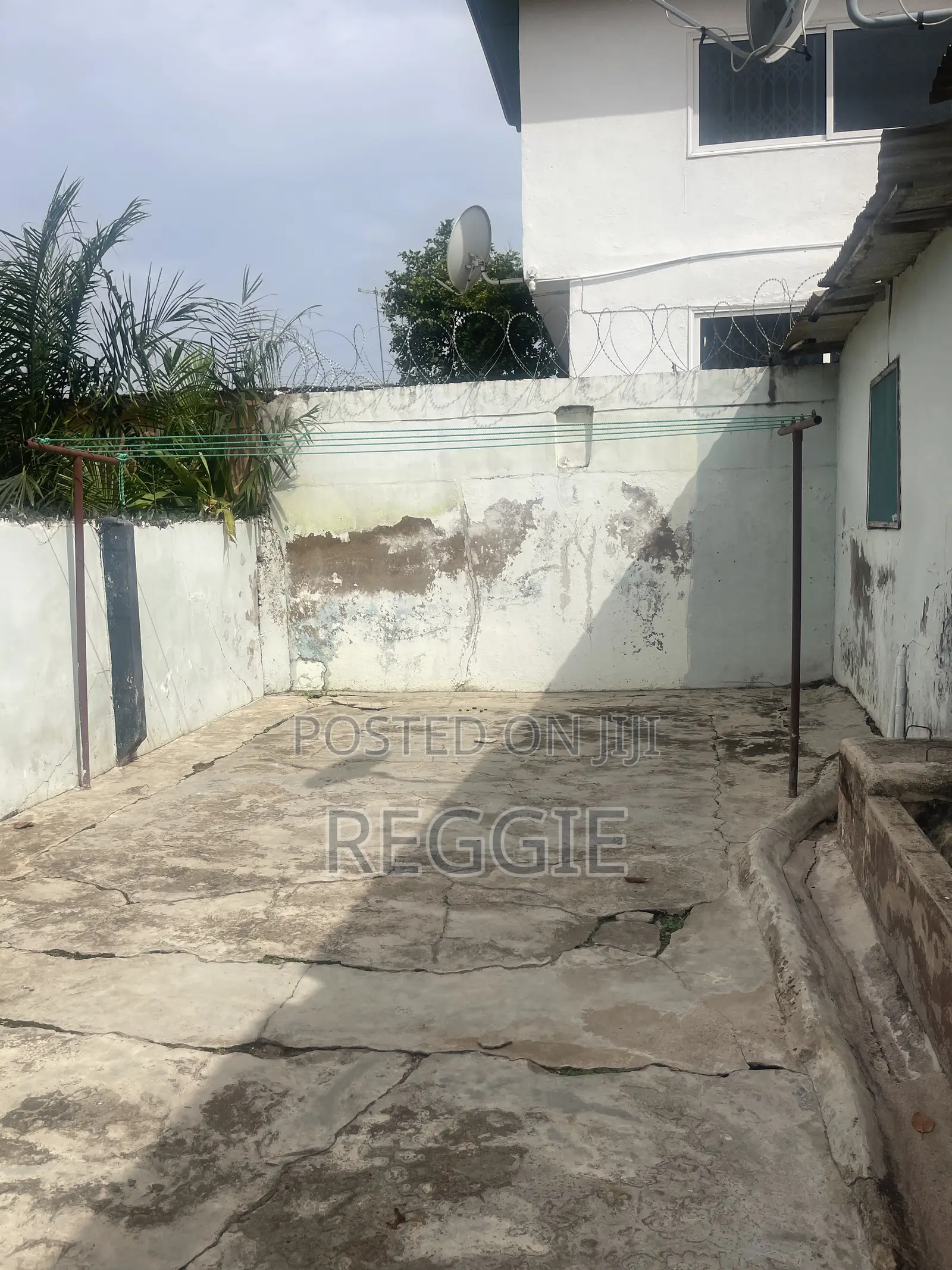 Furnished 5bdrm House in Mallam Onyinase for sale