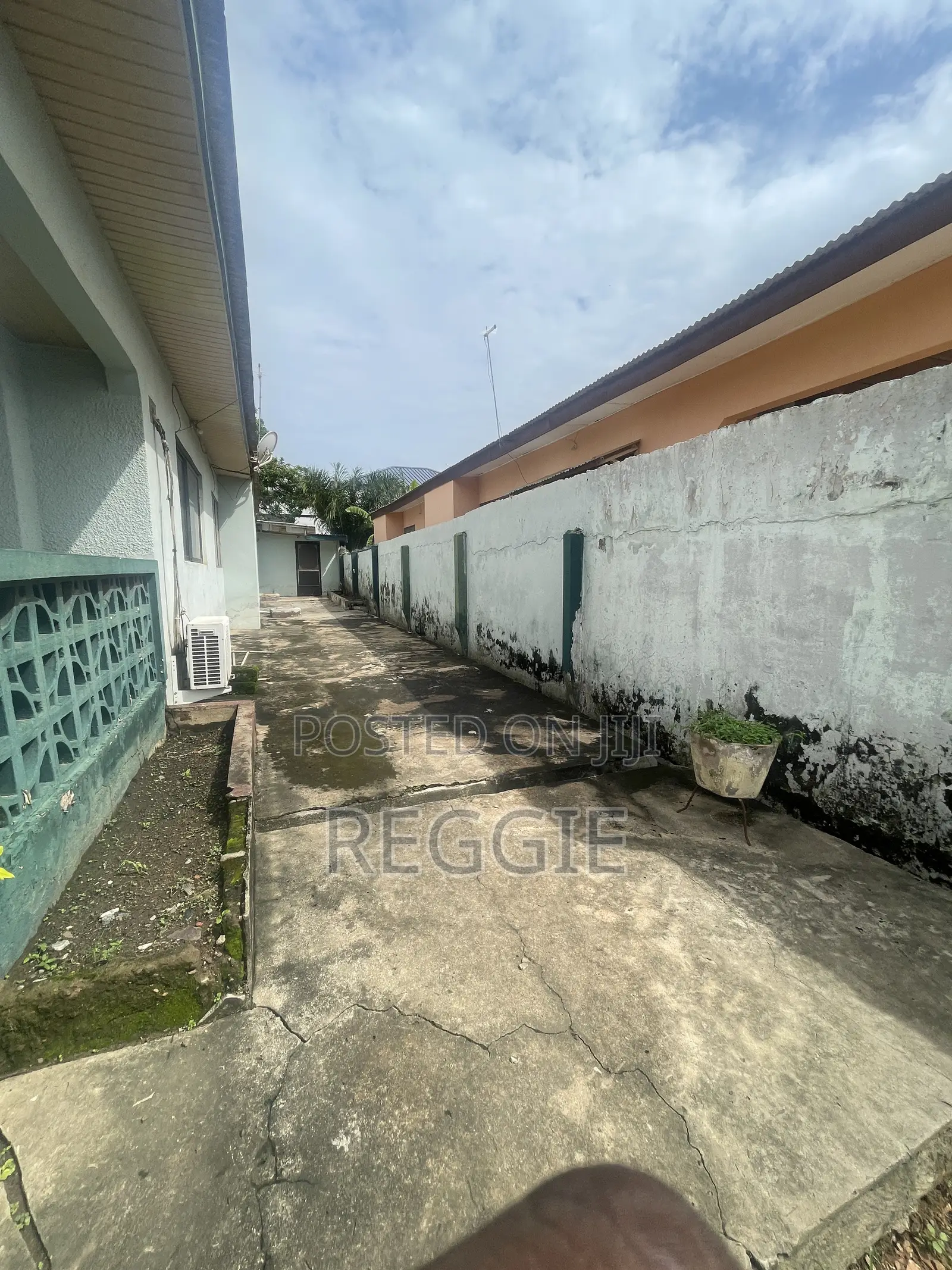 Furnished 5bdrm House in Mallam Onyinase for sale