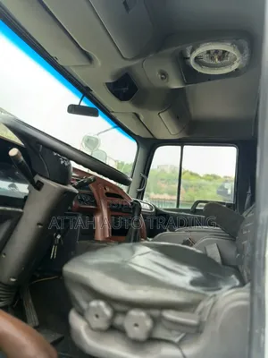 9.5 Tons Double Axle Truck