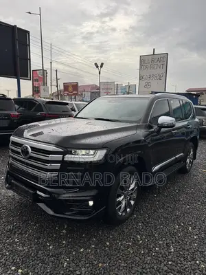 Toyota Land Cruiser LC300 2025 Black