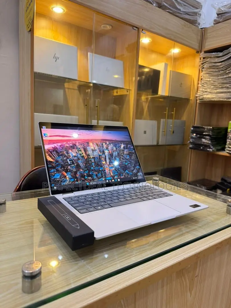 New Laptop HP EliteBook X360 1040 G11 32GB Intel Core Ultra 7 SSD 512GB