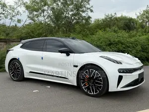 New Zeekr 001 WE 2024 White