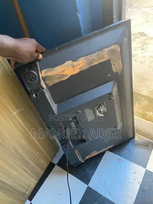 Blutek 32 Inches Tv