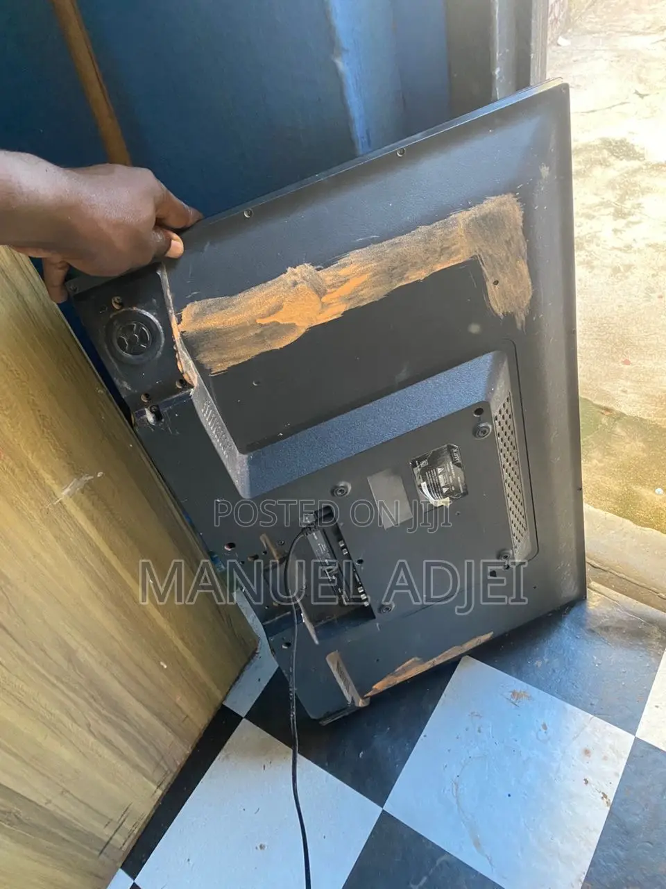 Blutek 32 Inches Tv