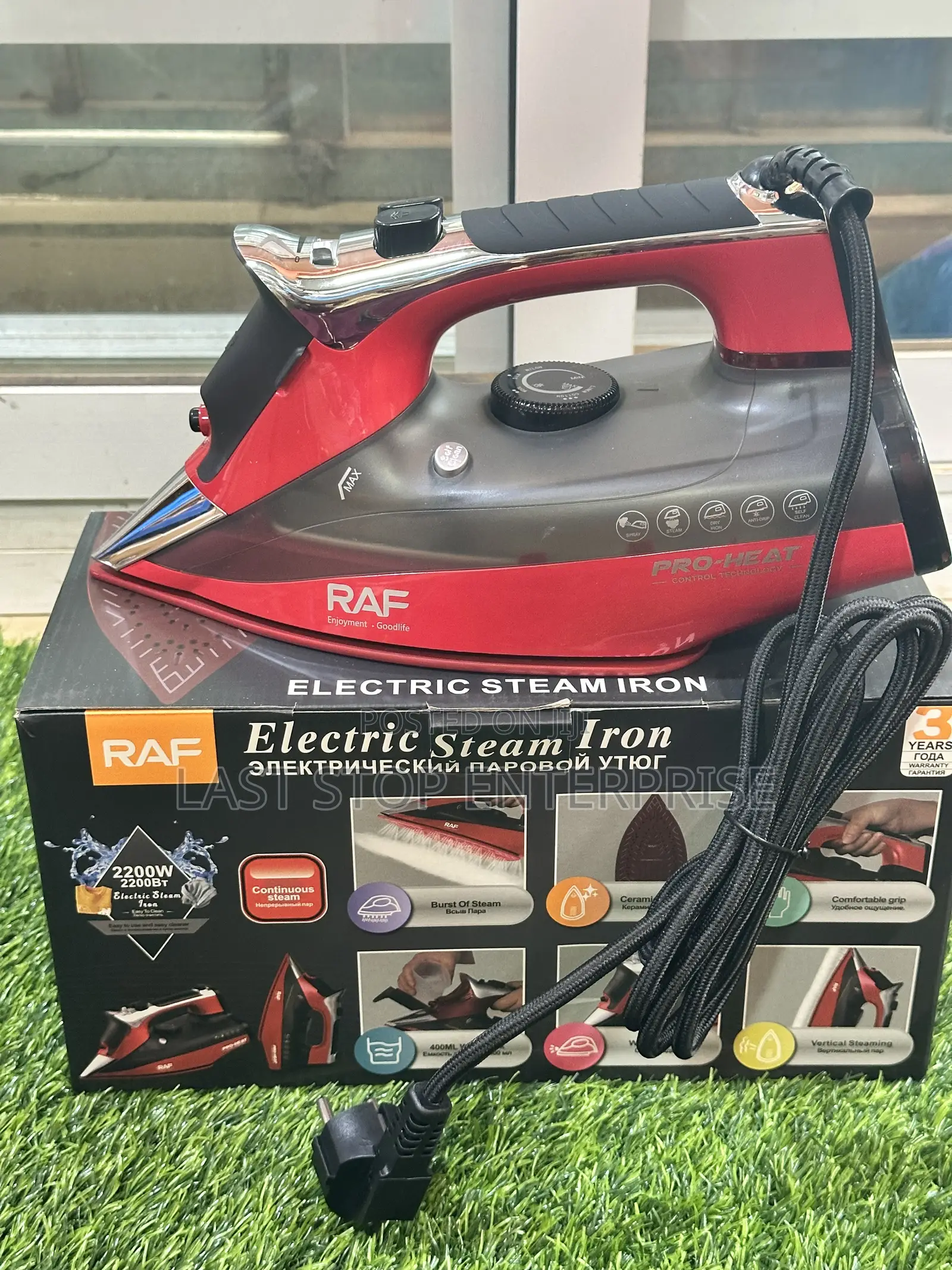 Quality Raf Steam Iron