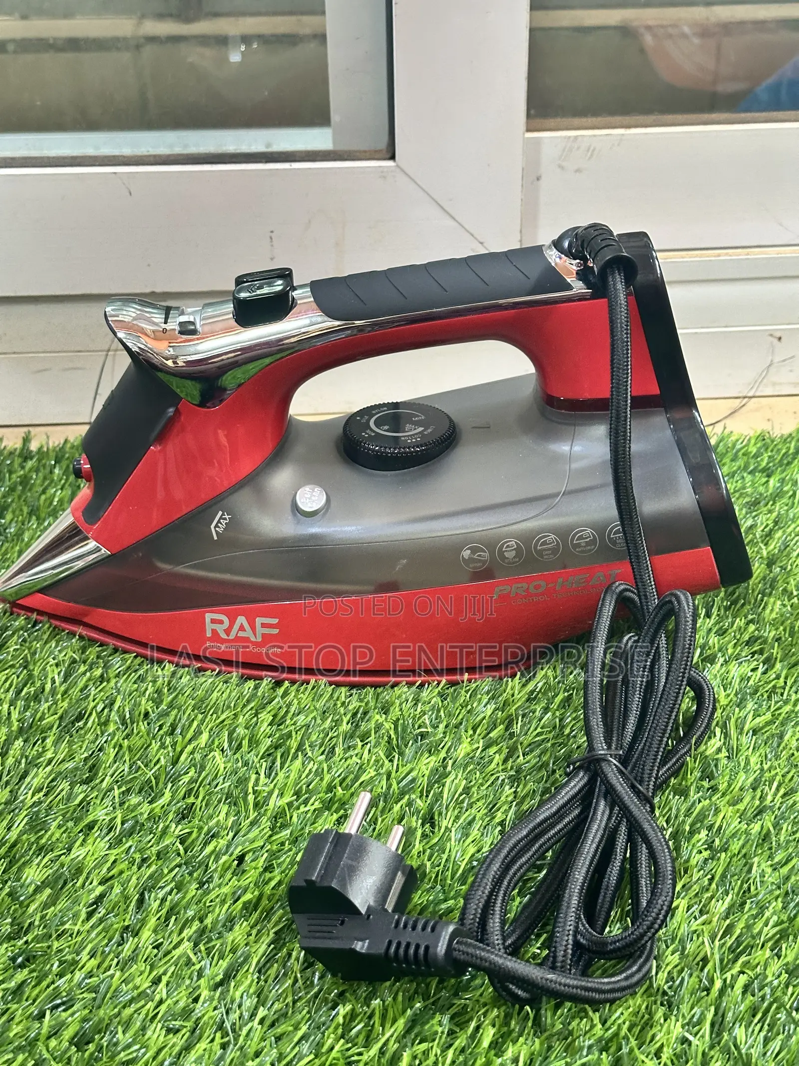 Quality Raf Steam Iron
