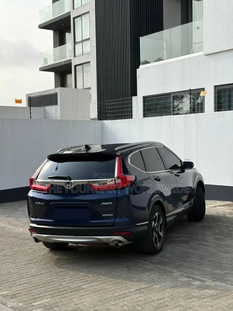 Honda CR-V Touring AWD 2019 Blue