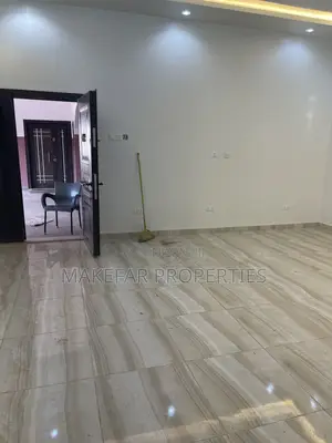 2bdrm Apartment in American House for rent