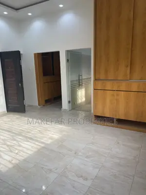 2bdrm Apartment in American House for rent