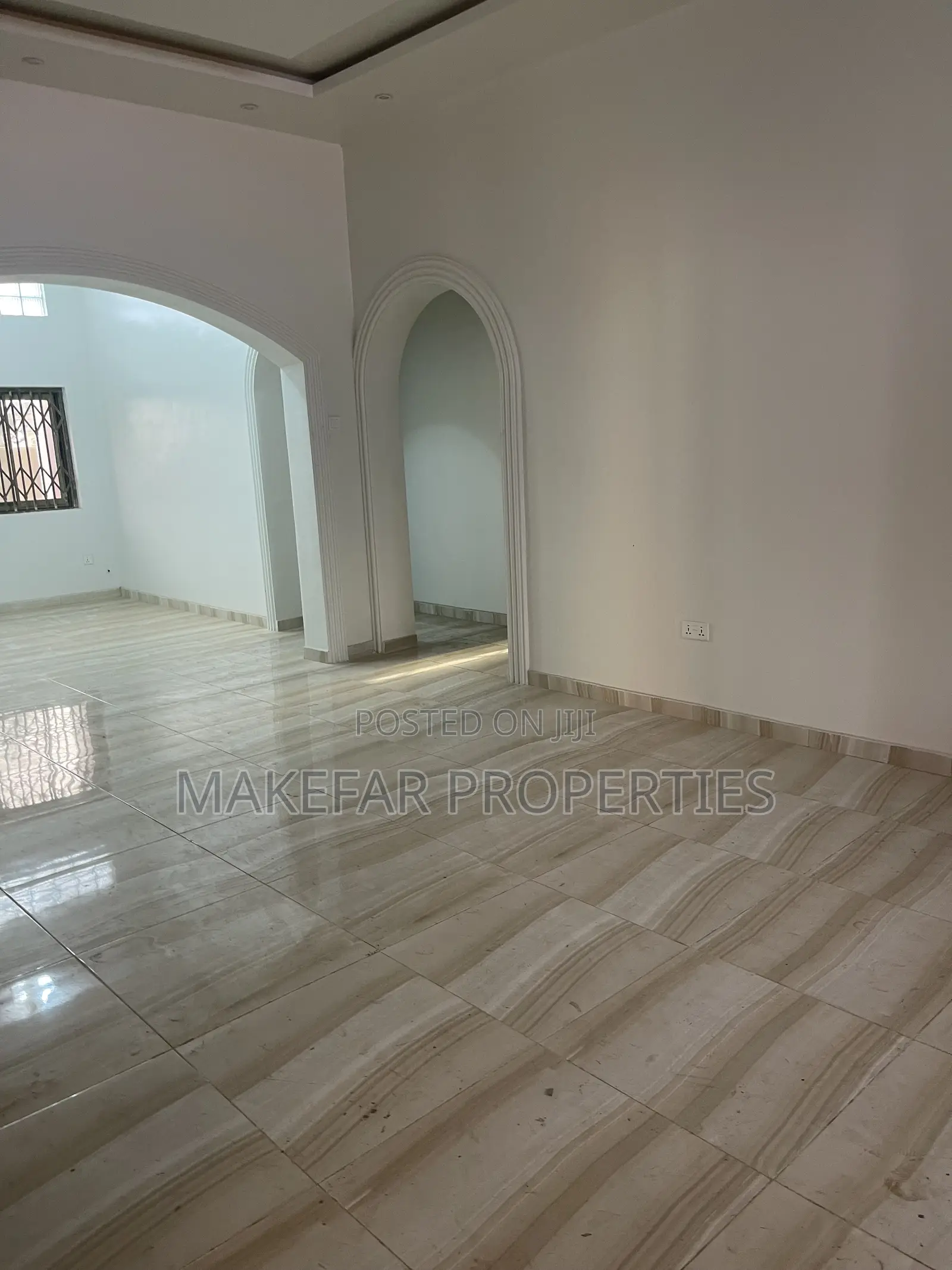 2bdrm Apartment in American House for rent