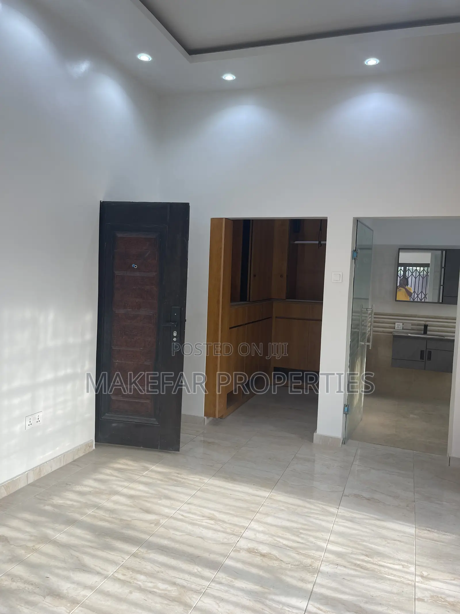 2bdrm Apartment in American House for rent