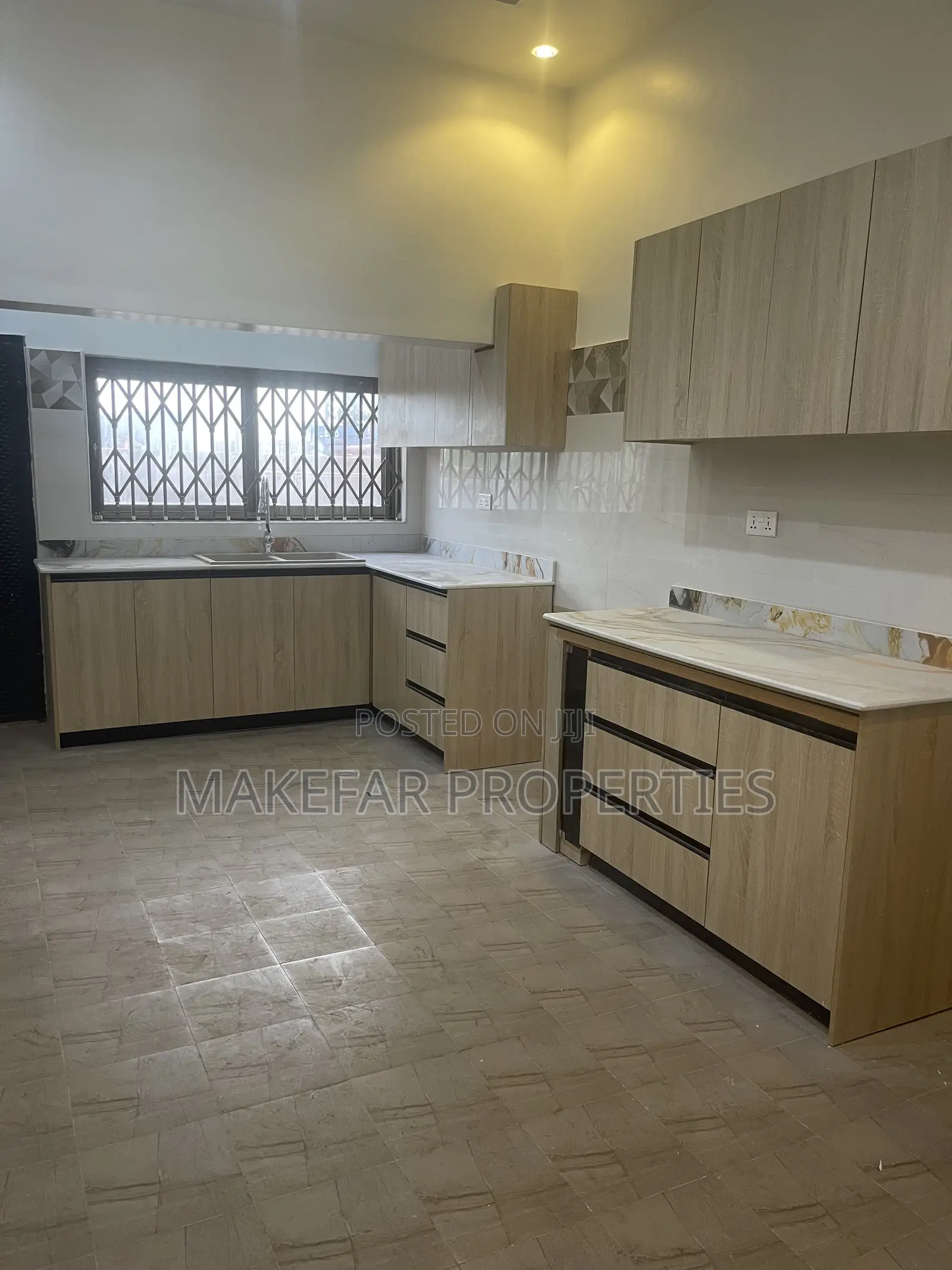 2bdrm Apartment in American House for rent