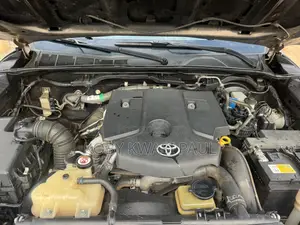 Toyota Hilux Revo Double Cab Deisel 2.4 AWD 2019 Gray