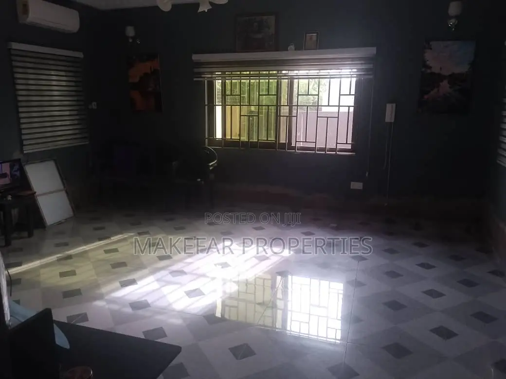 3bdrm House in Kasoa for sale