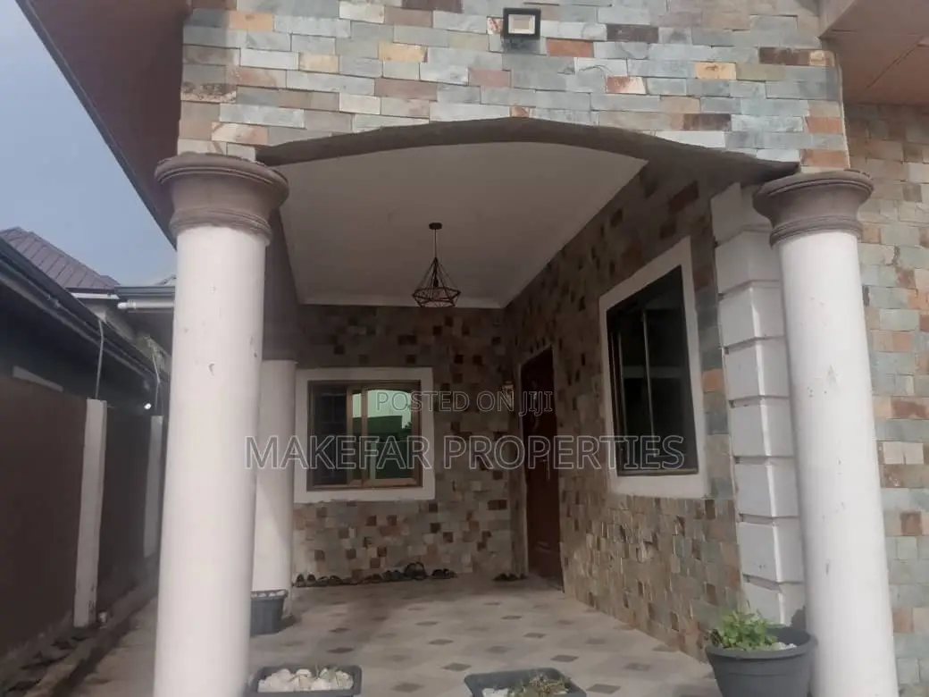 3bdrm House in Kasoa for sale