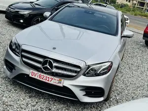 Mercedes-Benz E300 2018 Silver