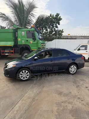Toyota Corolla 2013 Blue