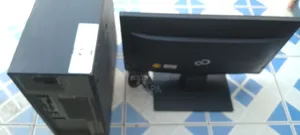 Desktop Computer Fujitsu Esprimo P720 E90+ 8GB Intel Core i3 HDD 320GB