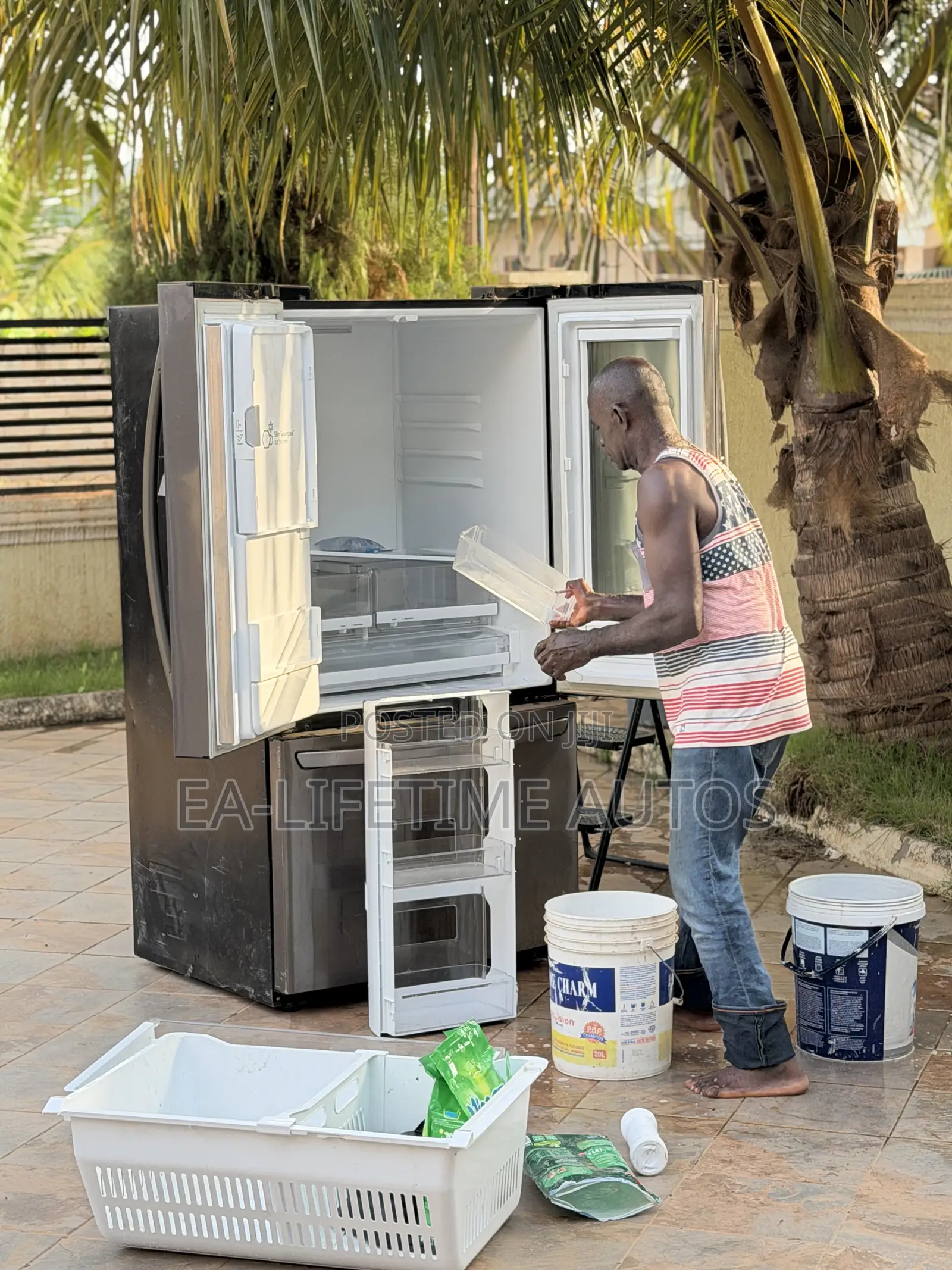 Lg - 4 Door French Door Refrigerator ( Used )
