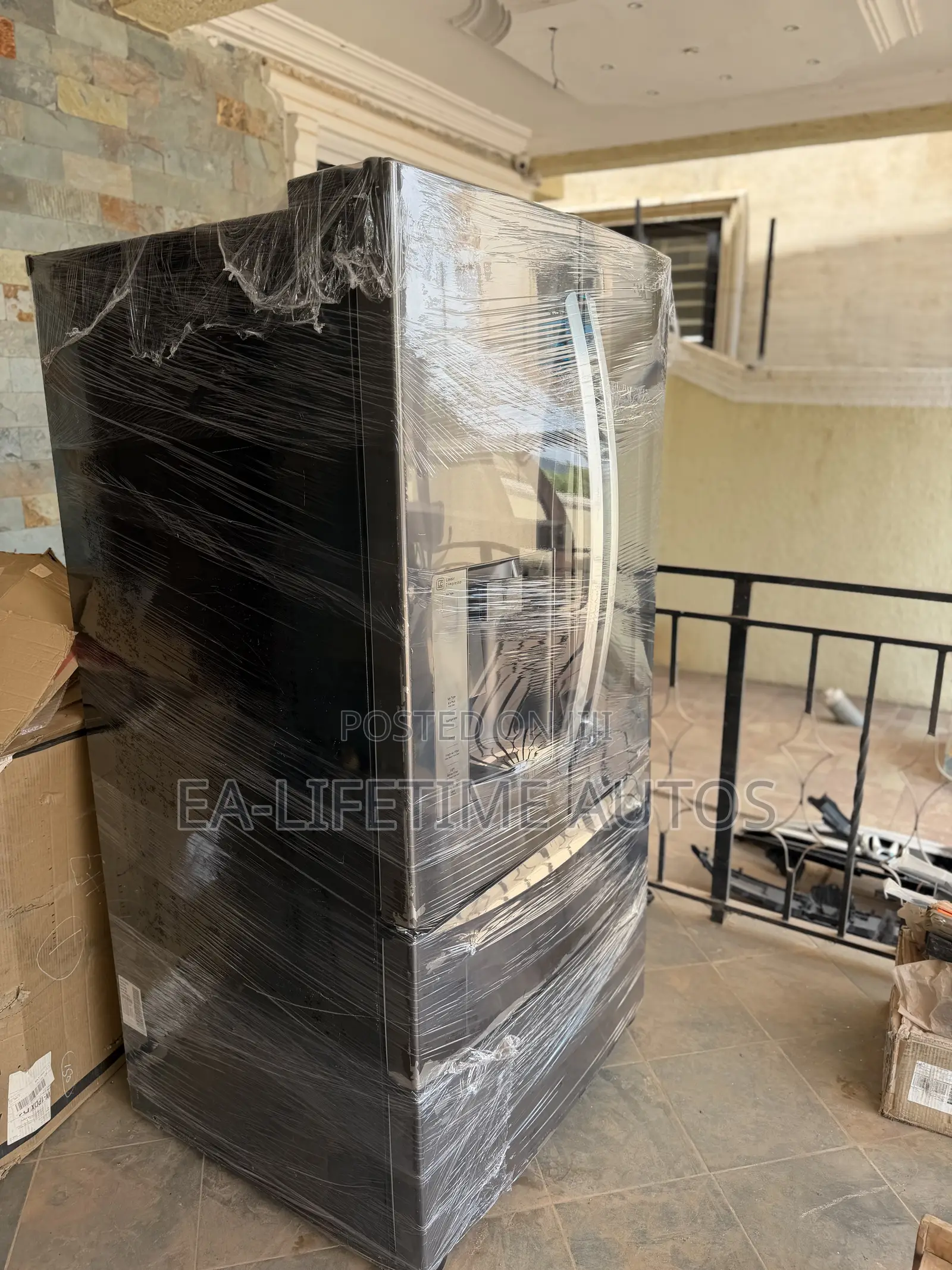 Lg - 4 Door French Door Refrigerator ( Used )