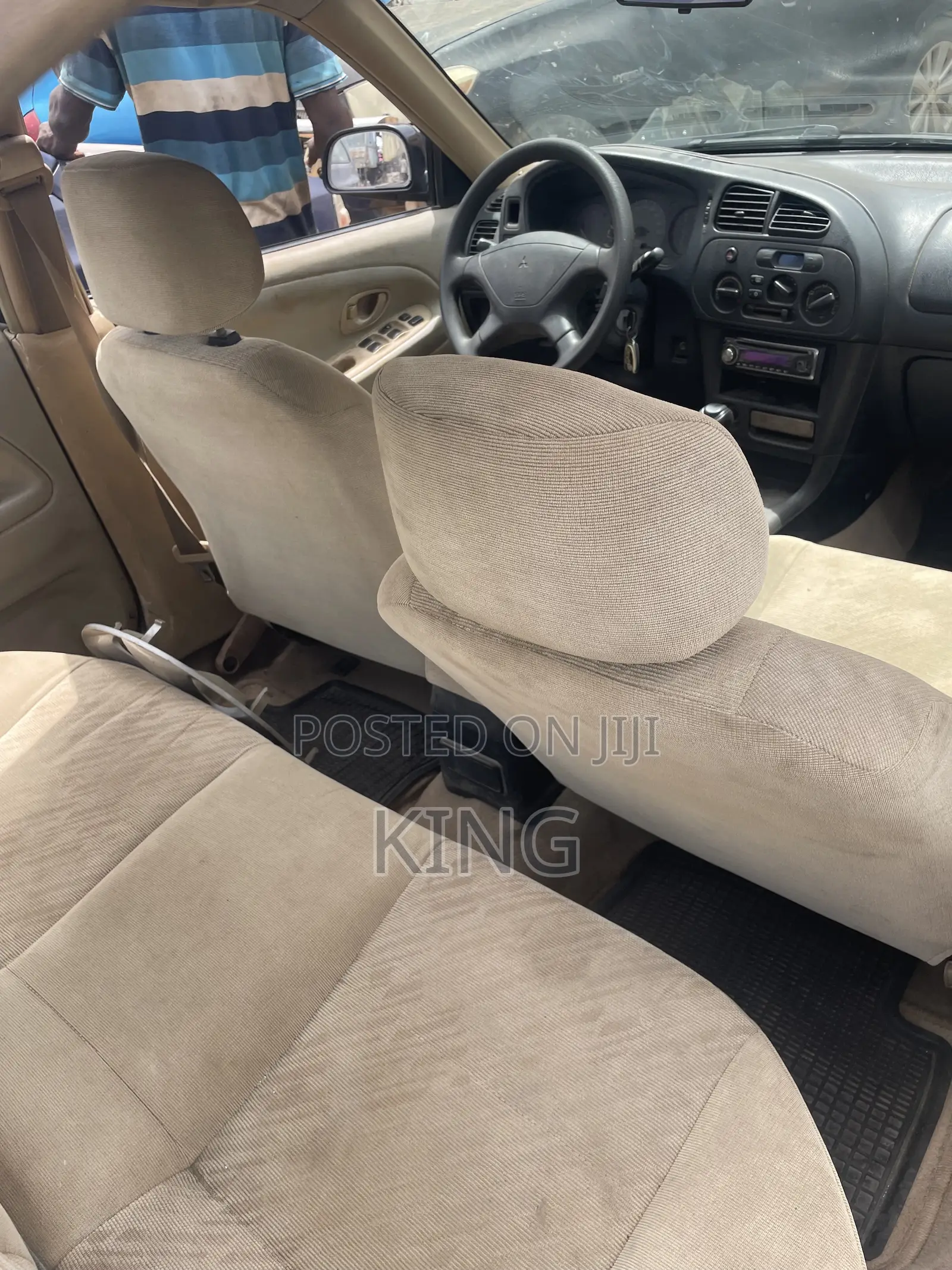 Mitsubishi Mirage 2000 Black