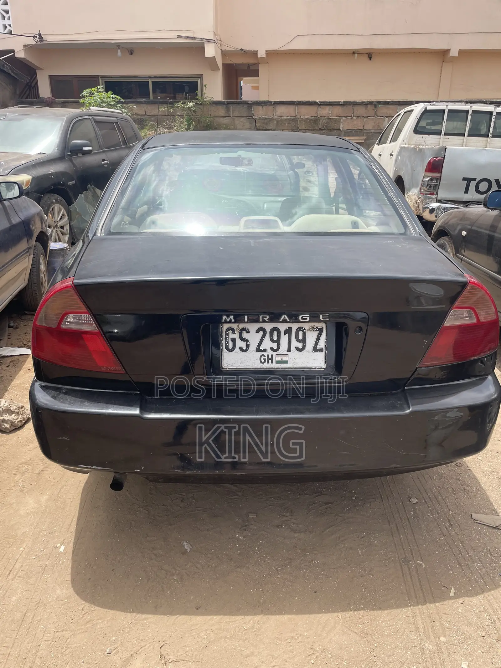 Mitsubishi Mirage 2000 Black