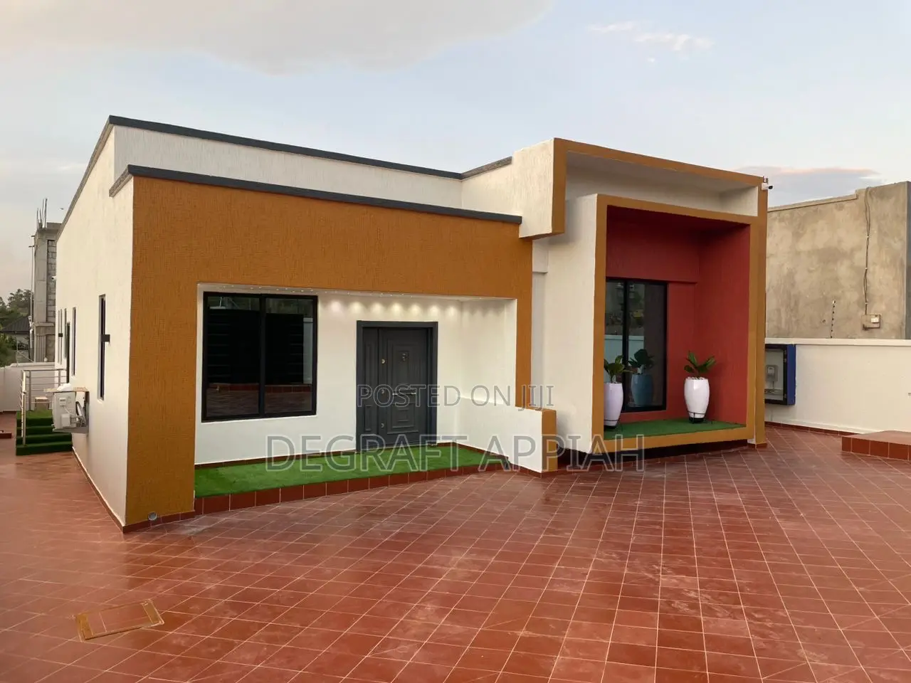 4bdrm House in Sokoban Ahodwo Near, Kumasi Metropolitan for sale