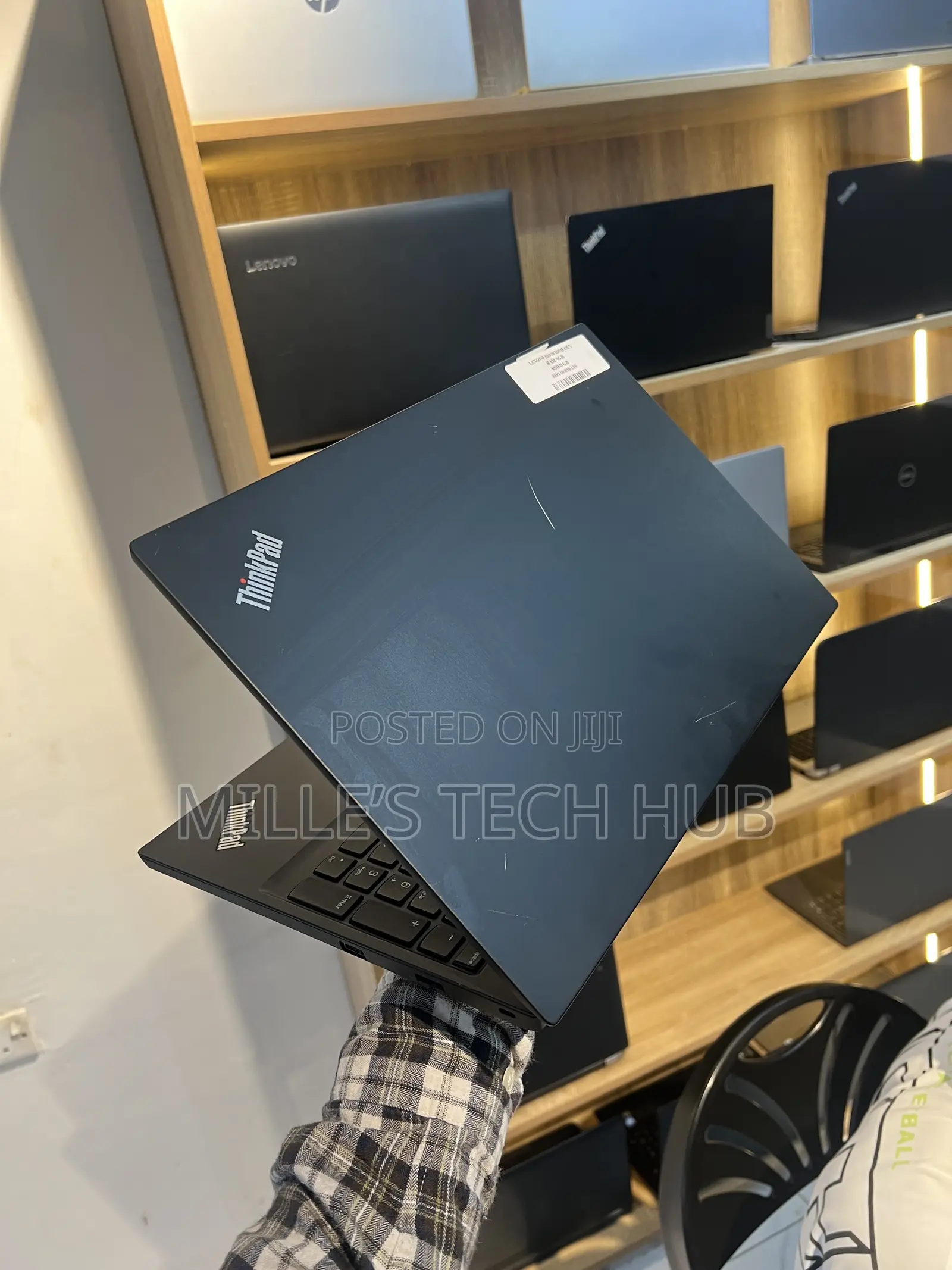 Laptop Lenovo ThinkPad E15 8GB Intel Core i3 SSD 256GB