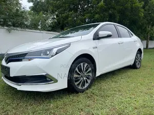 Toyota Corolla 2020 White