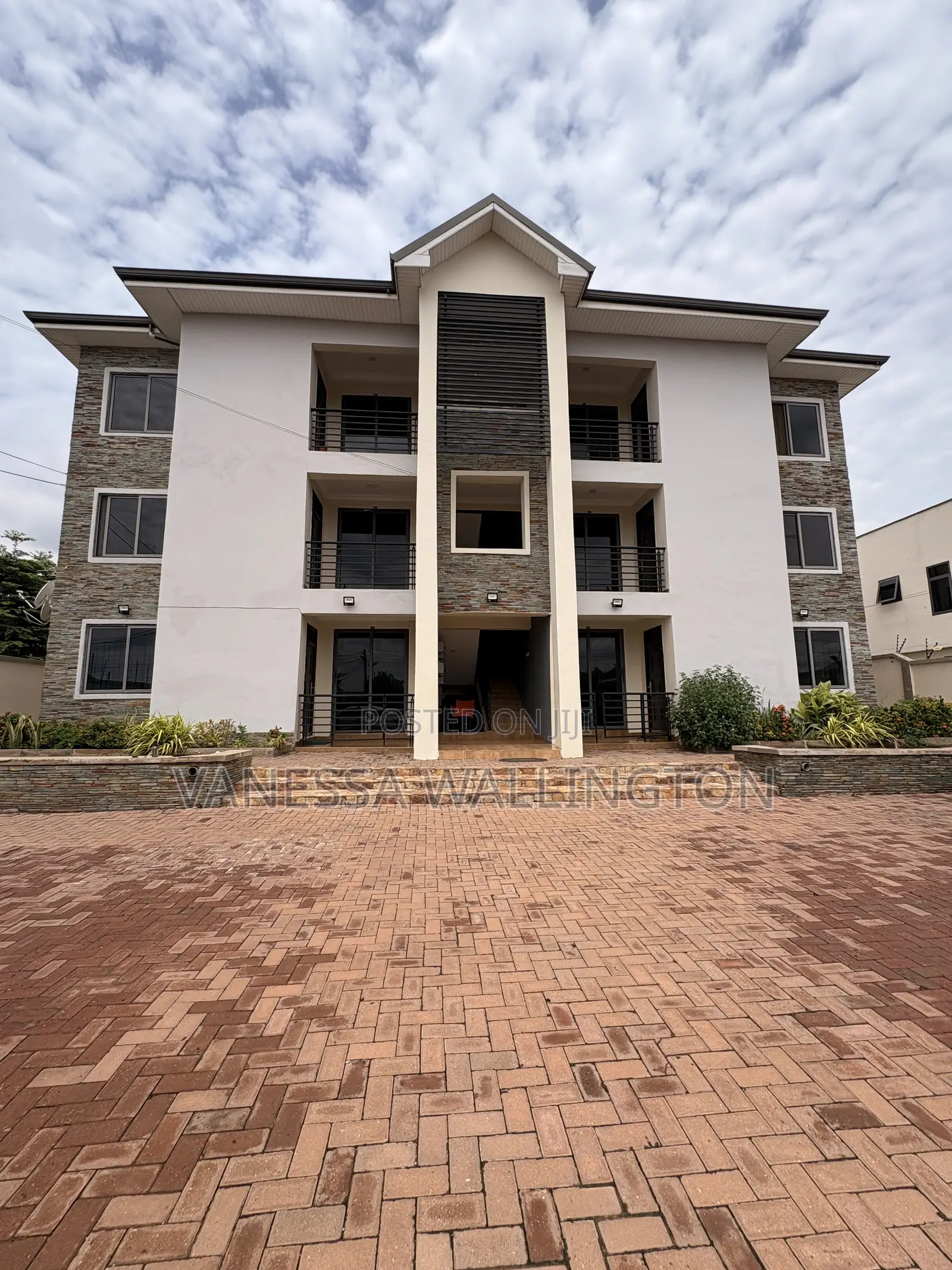 2bdrm Apartment in Ashalley Botwe for rent