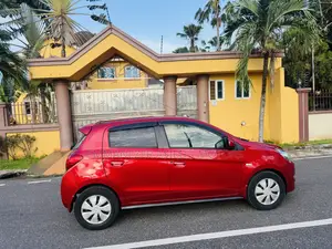 Toyota Vitz 1.3 AWD 5dr 2013 Red
