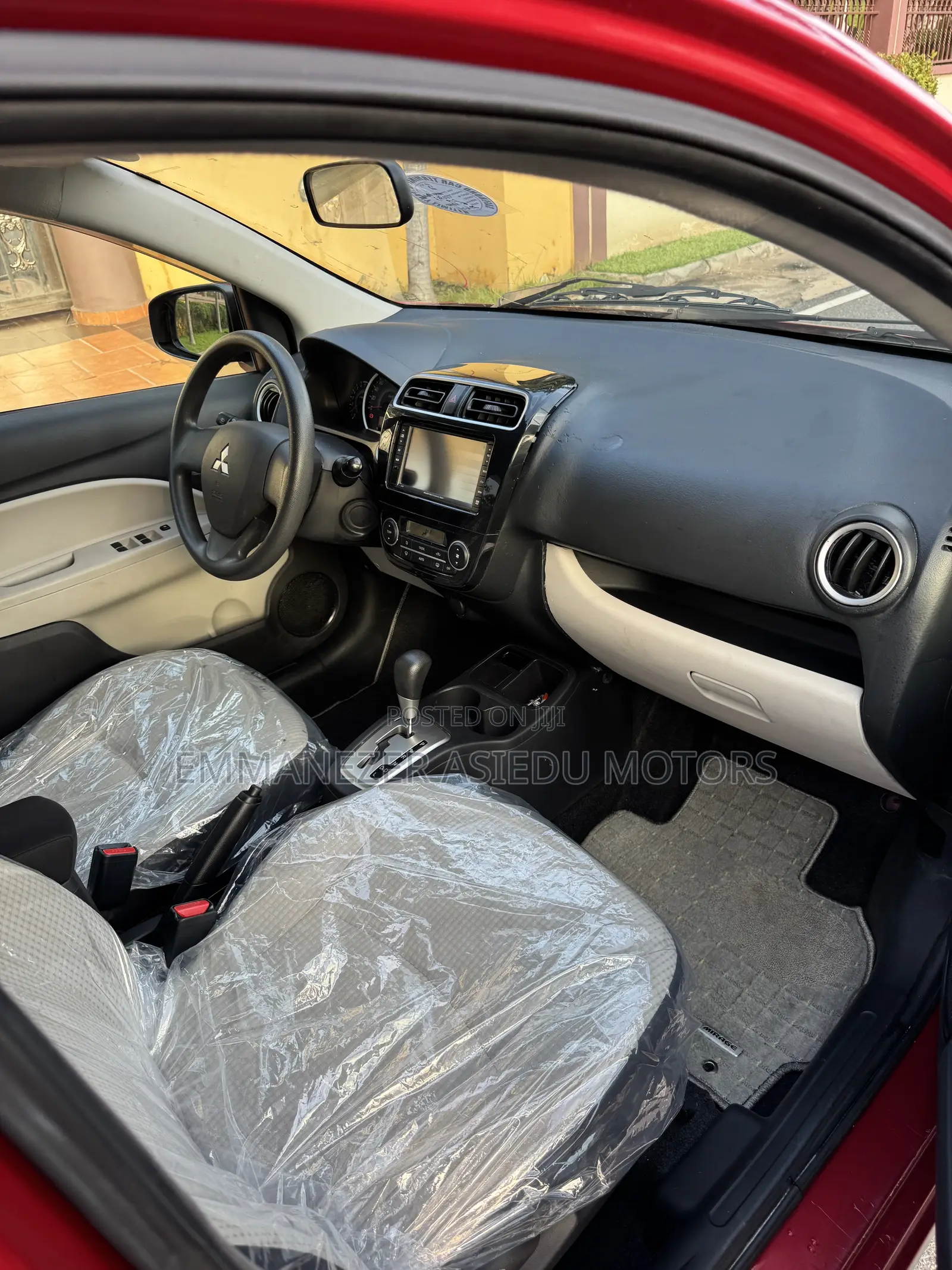 Toyota Vitz 1.3 AWD 5dr 2013 Red