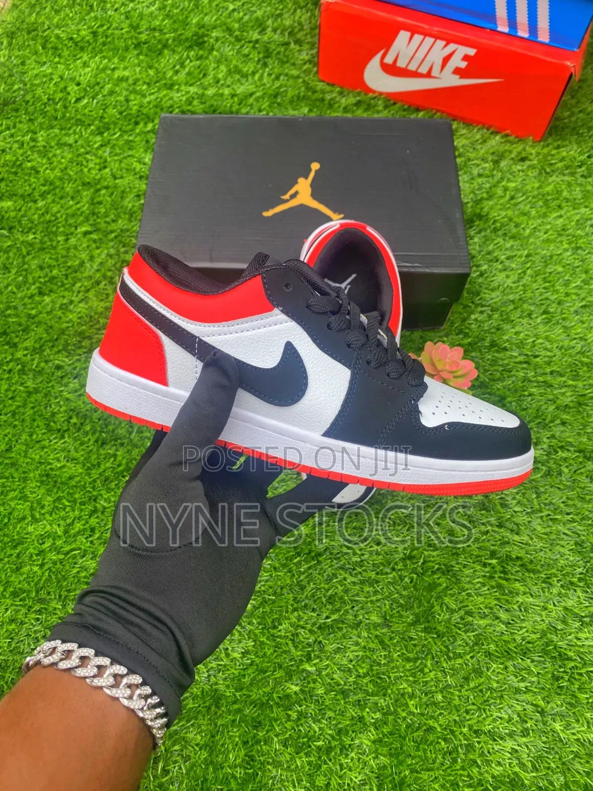 Nike Air Jordan 1 — Low