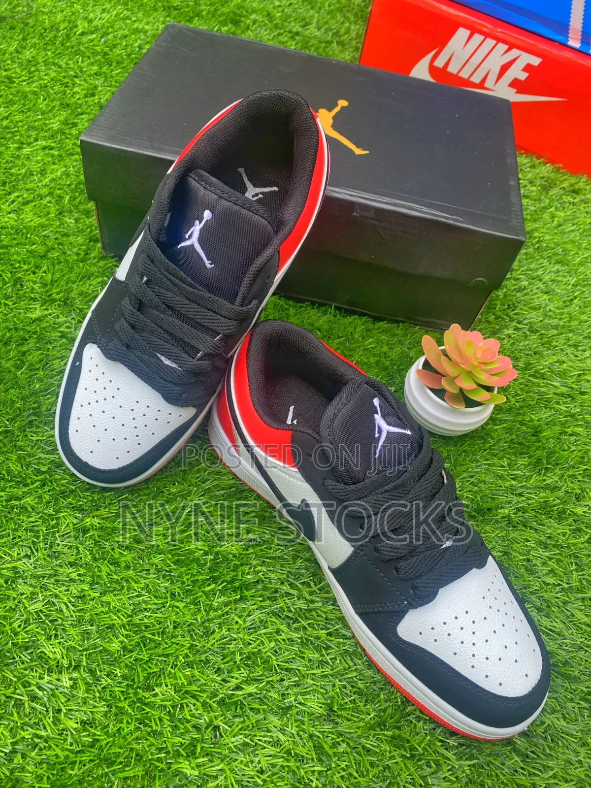 Nike Air Jordan 1 — Low
