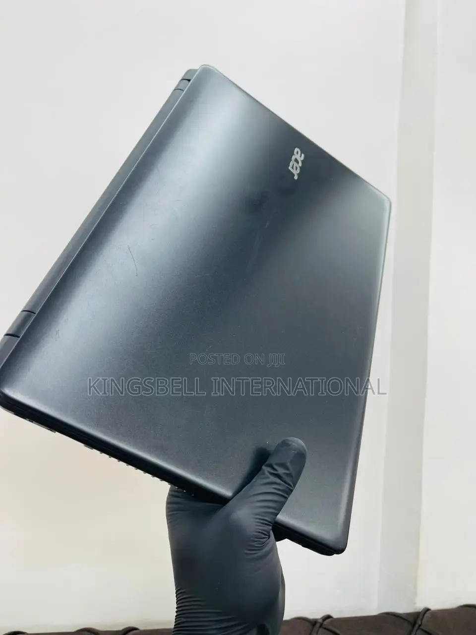 Laptop Acer Aspire E1-522 4GB AMD Ryzen 5 HDD 320GB