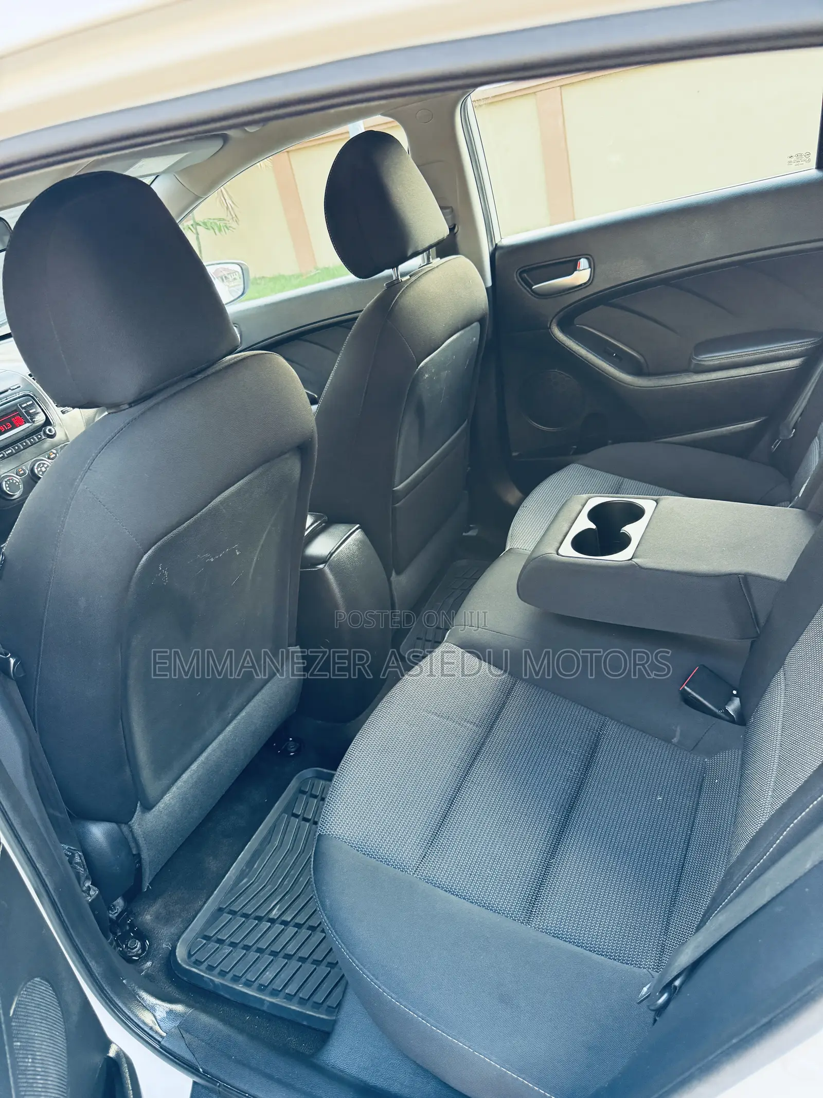 Kia Forte EX Hatchback 2017 White