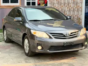 Toyota Corolla 2013 Gray