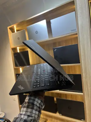Laptop Lenovo ThinkPad E14 Gen 6 16GB Intel Core i5 SSD 256GB