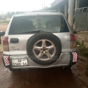 Toyota RAV4 Automatic 2003 Silver