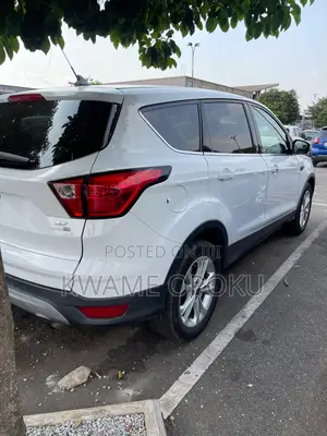 Ford Escape SE 4x4 2019 White