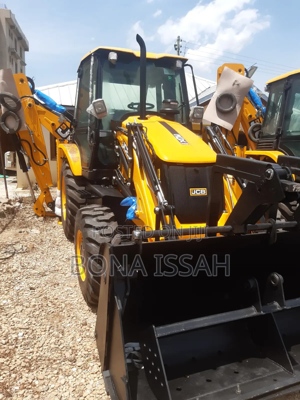 JCB Back Hole