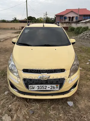 Chevrolet Spark 1LT 4dr Hatchback (1.2L 4cyl CVT) 2014 Yellow
