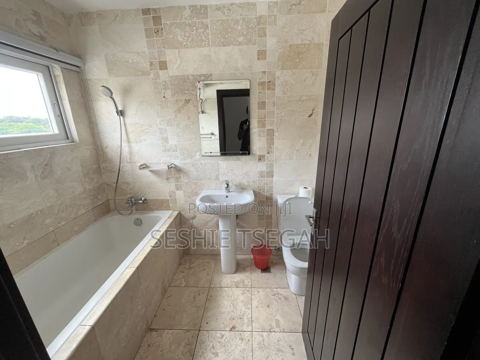 Furnished 2bdrm Apartment in Imperial Gardens, North Ridge for sale