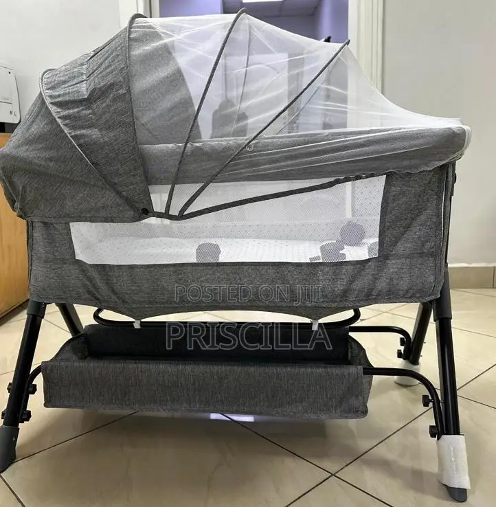 Baby’S Sleeping Cot