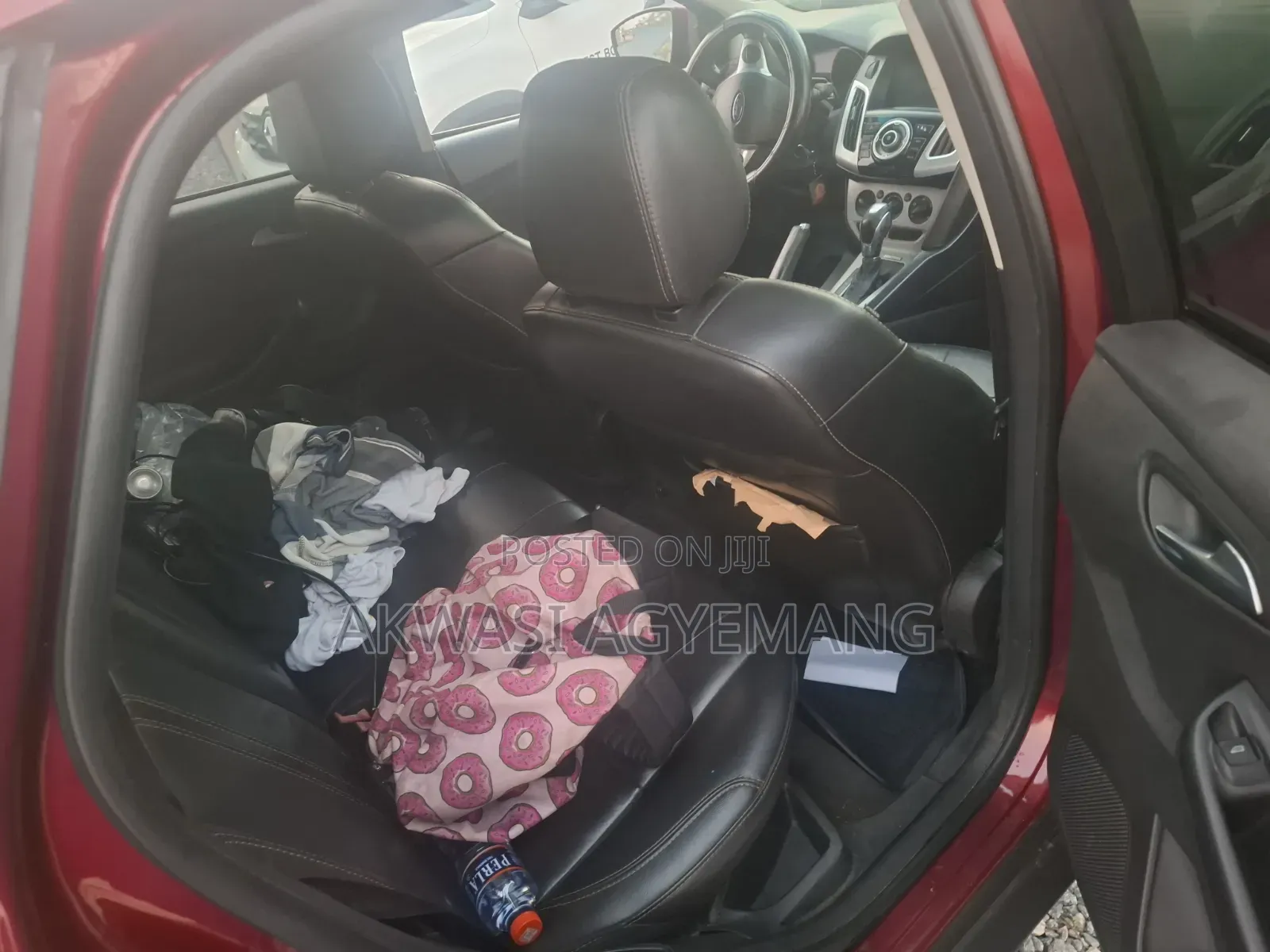 Ford Focus SE 4dr Hatchback (2.0L 4cyl 5M) 2015 Red