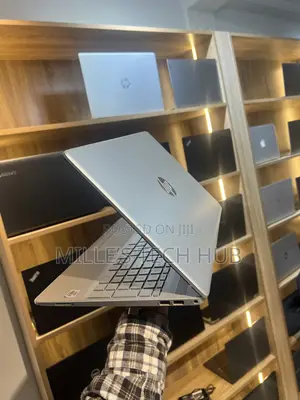 Laptop HP ProBook 430 8GB Intel Core i5 SSD 256GB