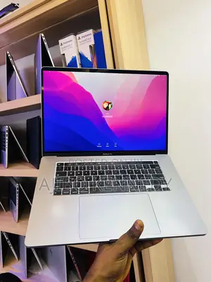 Laptop Apple MacBook Pro 2019 16GB Intel Core i7 SSD 512GB