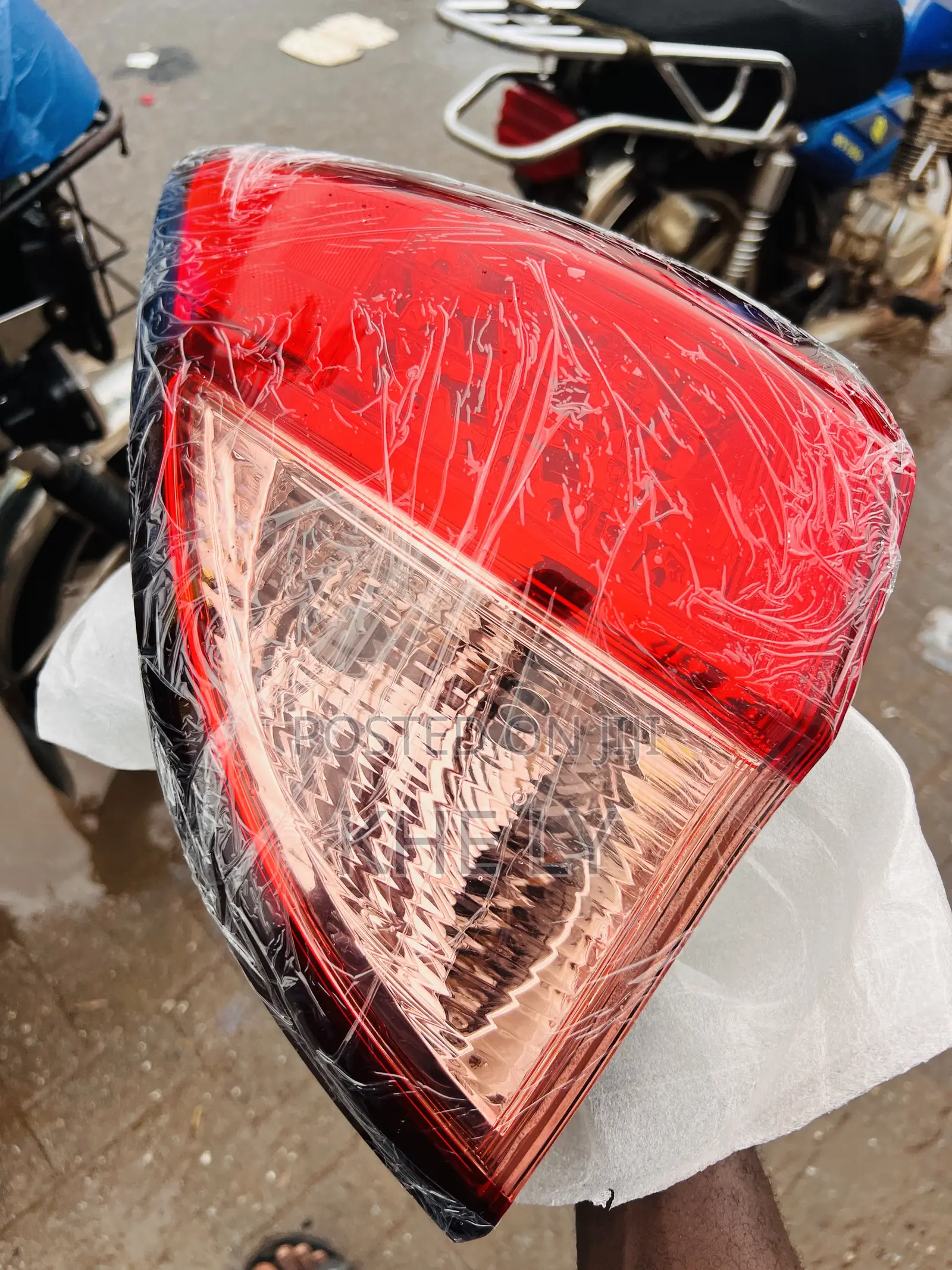 HRV 2017 Tail Light Right