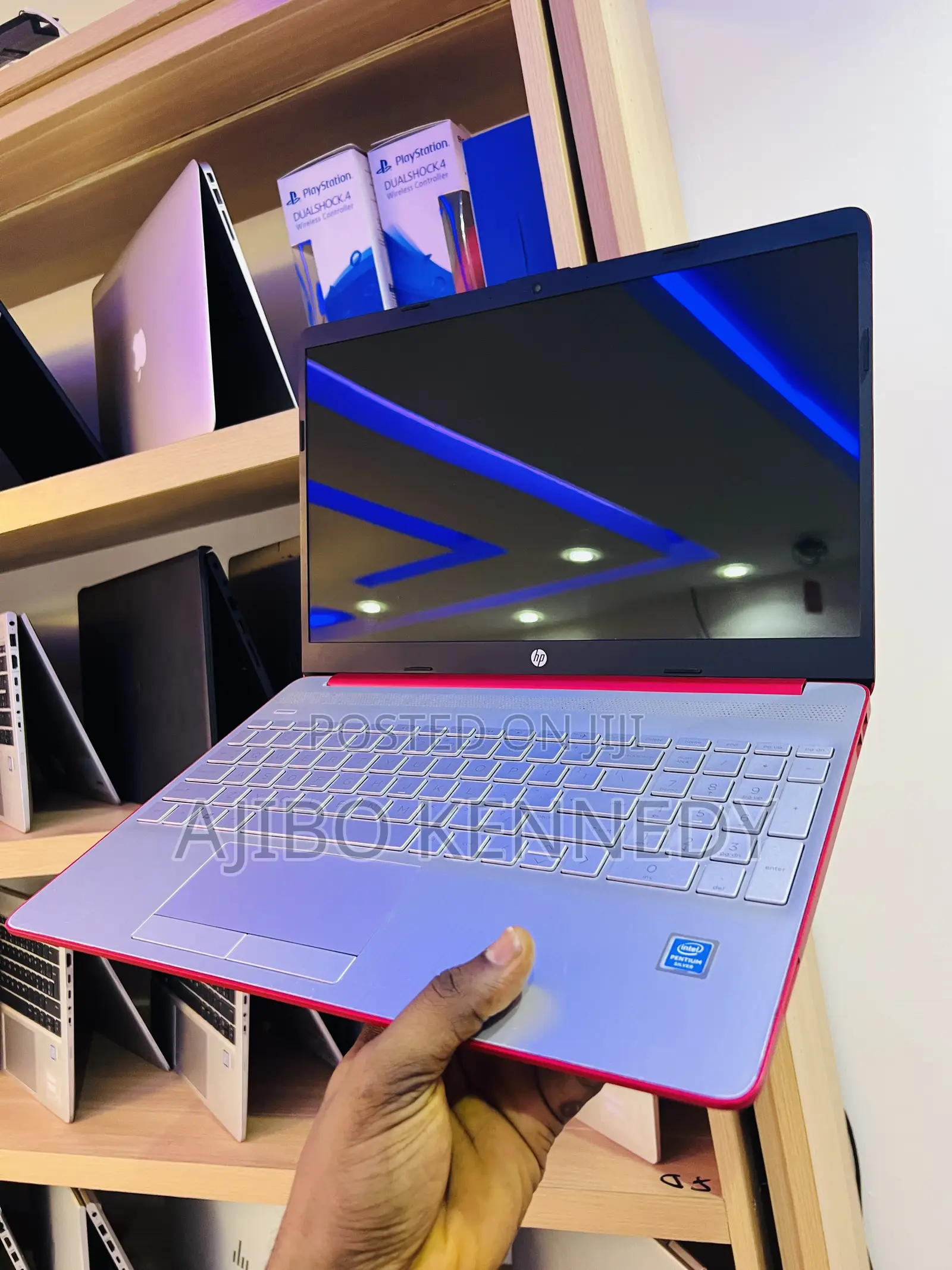 Laptop HP 15-dw1197nia 4GB Intel SSD 128GB