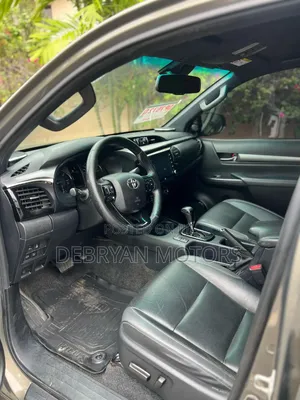 Toyota Hilux Revo Double Cab Deisel 2.4 AWD 2021 Gray